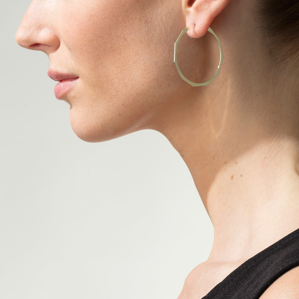 Niessing Now Facet ピアス