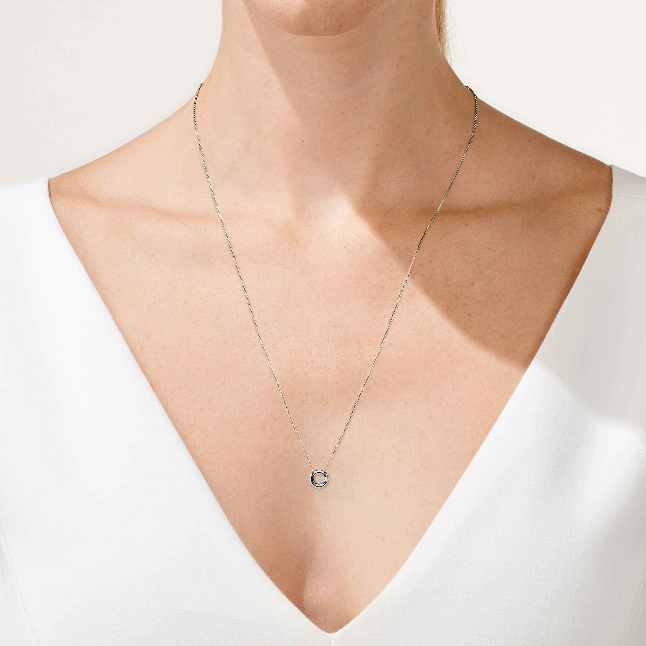 Niessing Spannring® チェーン付きペンダント