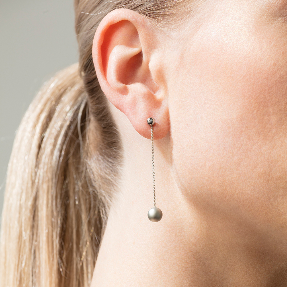 Niessing Now Galaxy ピアス