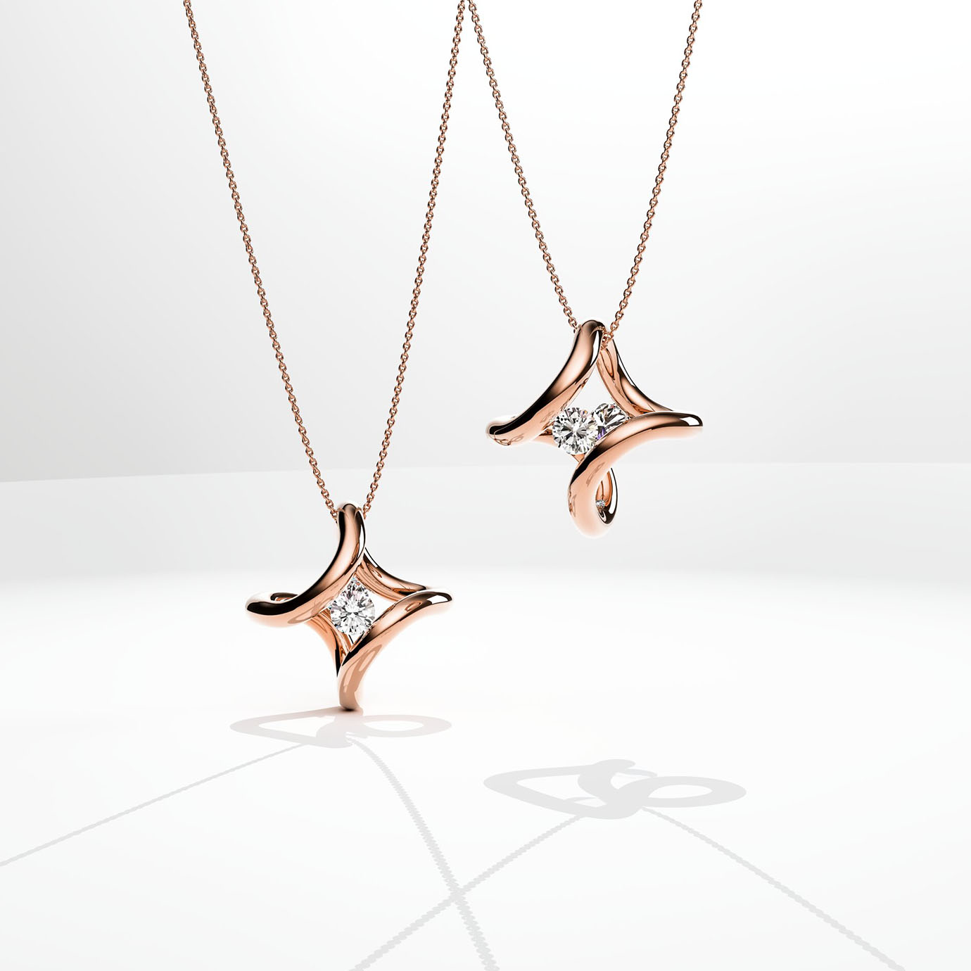 弧を描く様に、自由に、優雅に