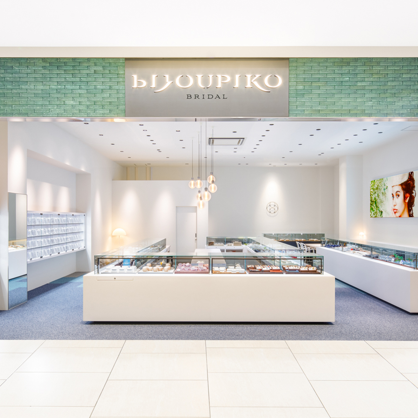 ビジュピコ　沖縄店