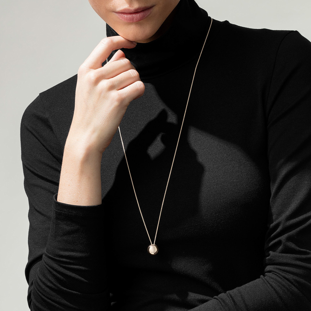 Niessing Now Galaxy sphere (チェーン付)