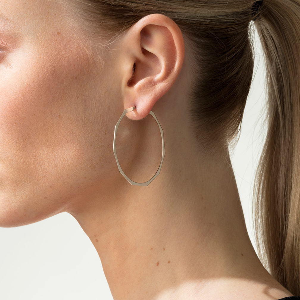 Niessing Now Facet ピアス