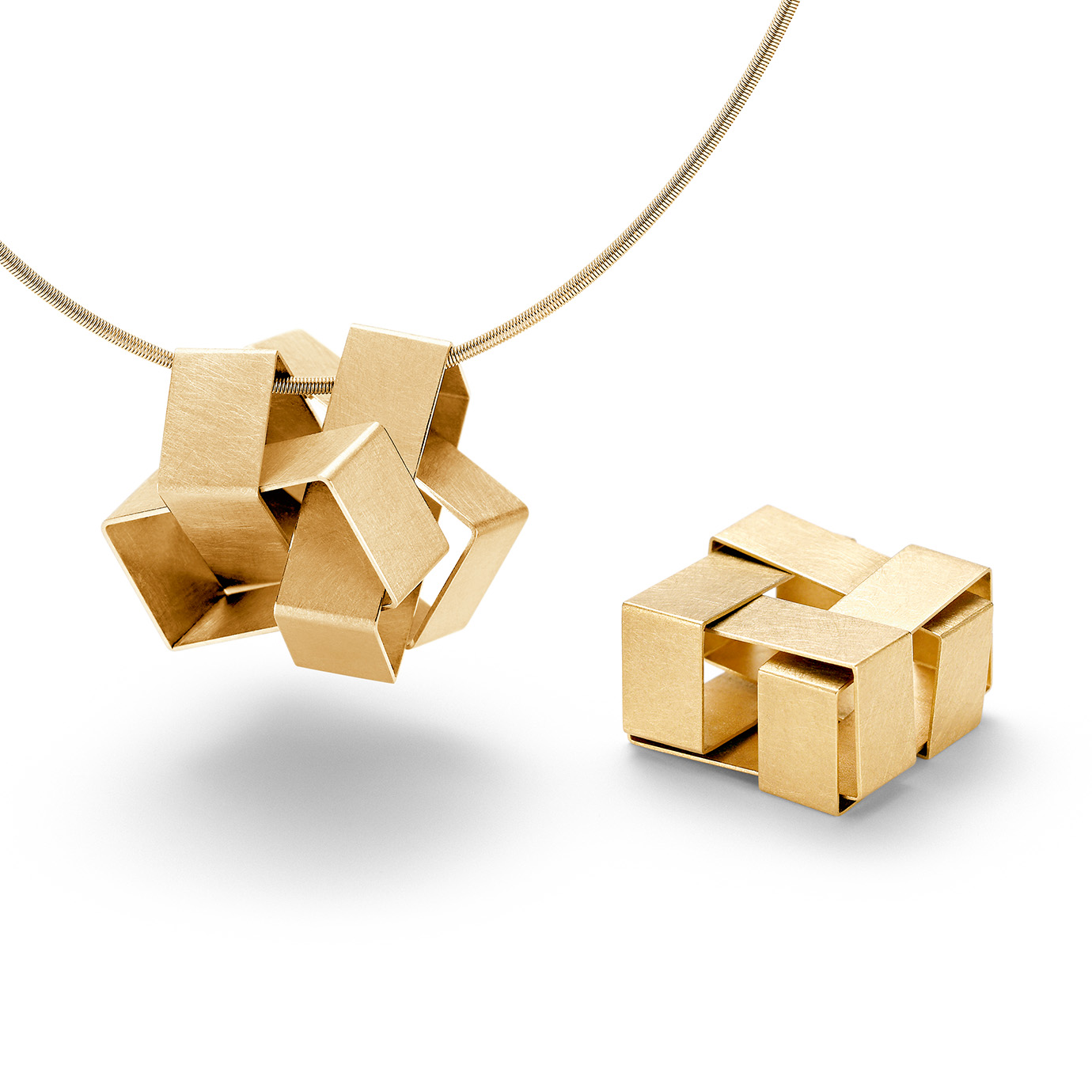 幾何学的な秩序とダイナミックなカオスの出会い