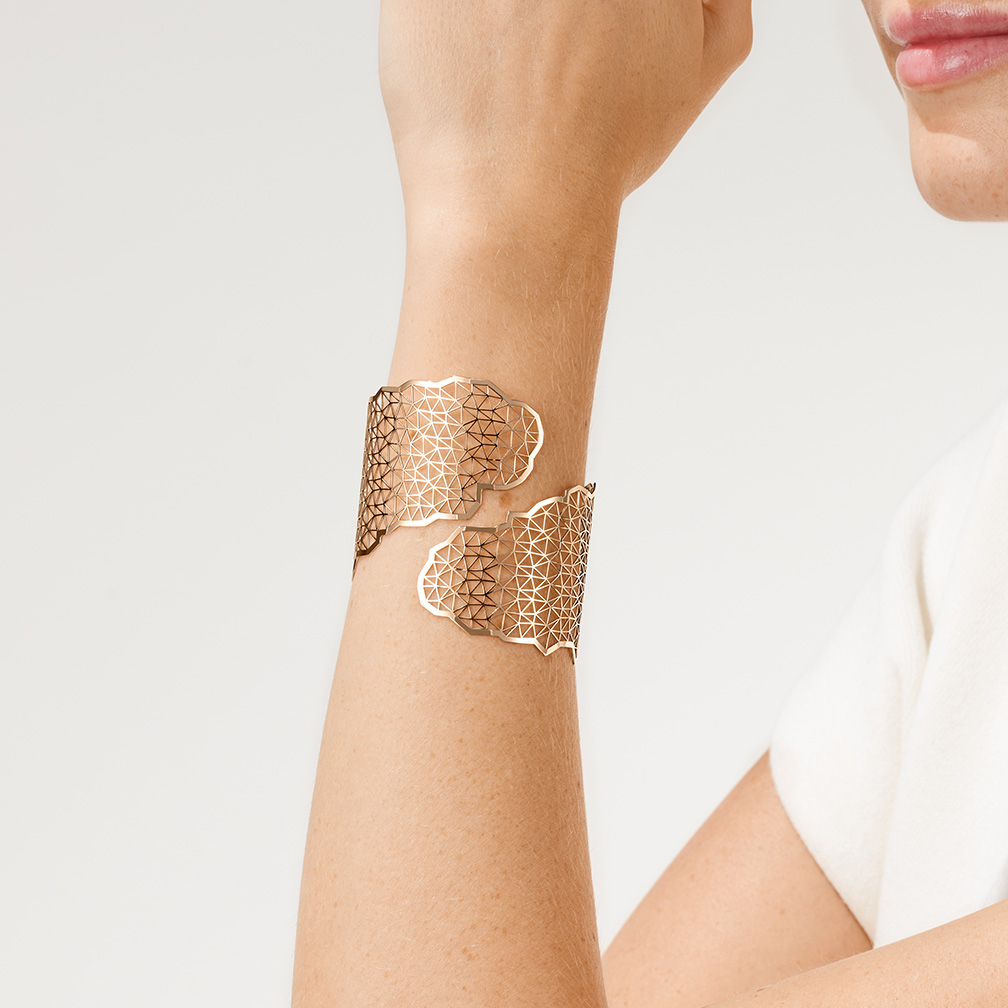 NIESSING TOPIA VISION EMBRACE バングル