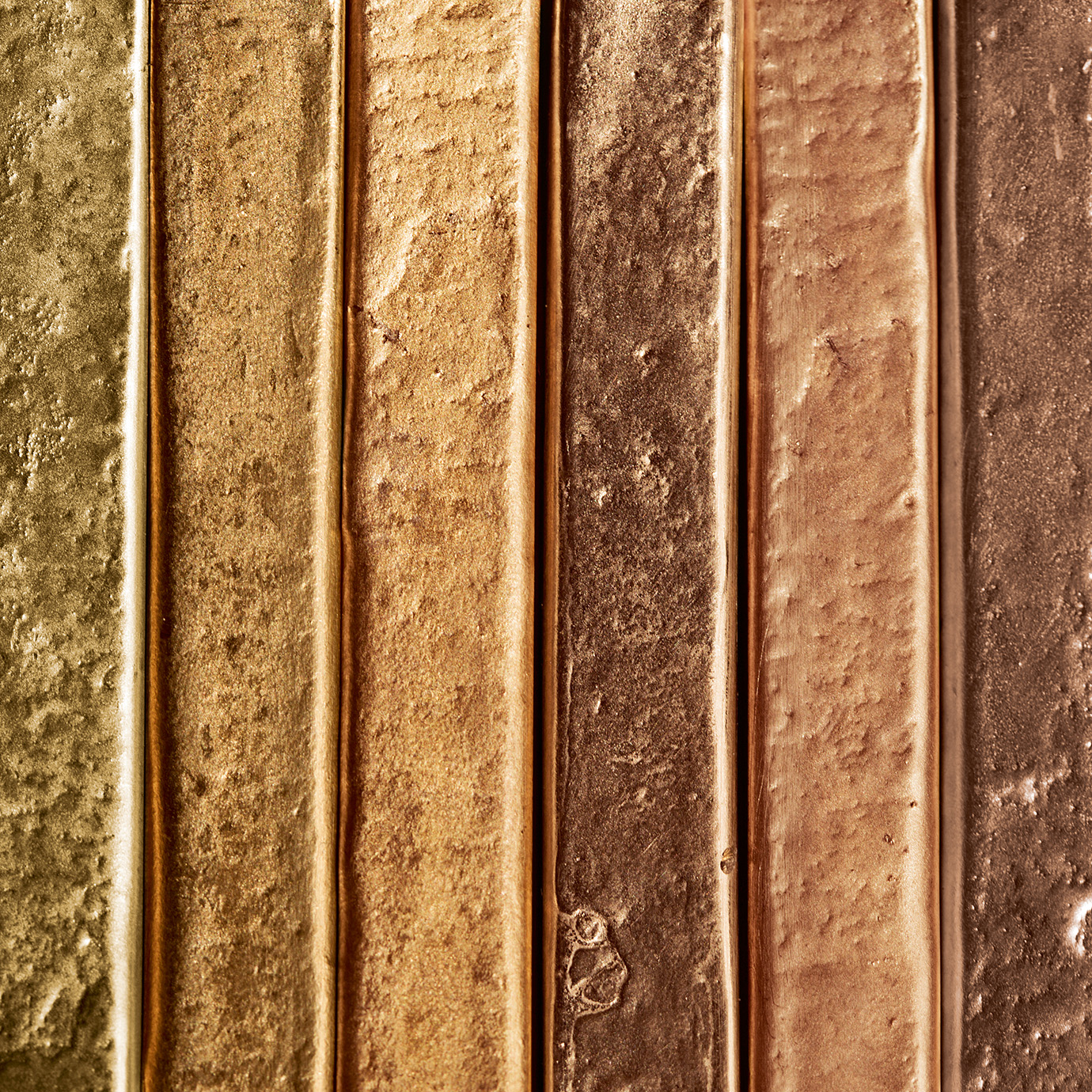 ニーシングは色のエキスパート