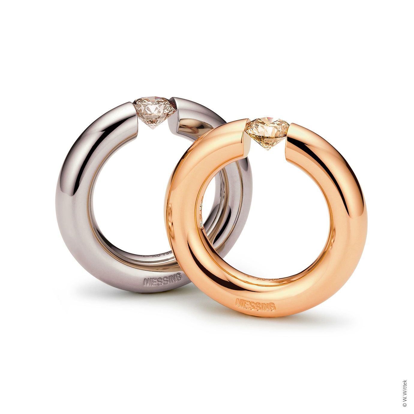 ピュアなデザインが最も美しい色と出会う瞬間