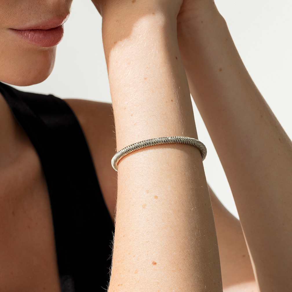 Niessing Now Twist ブレスレット