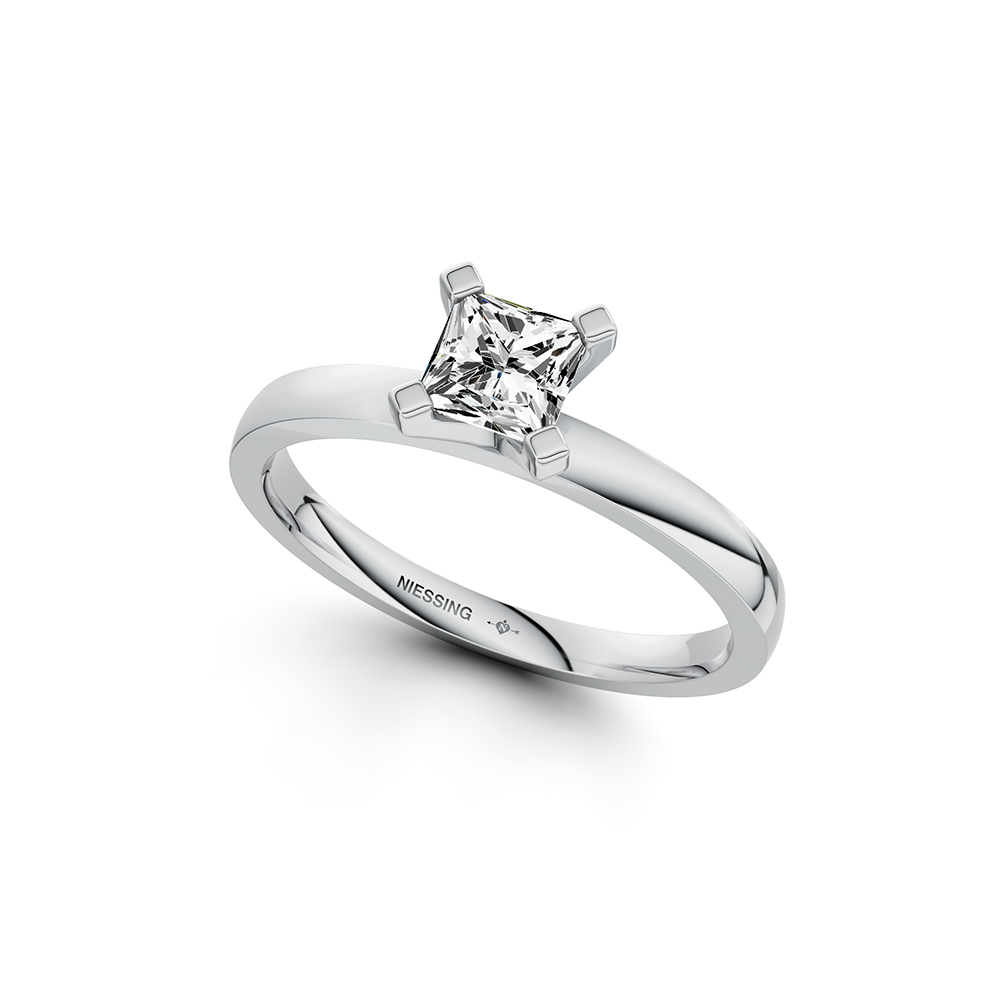 Niessing Amatis V (プリンセスカット)