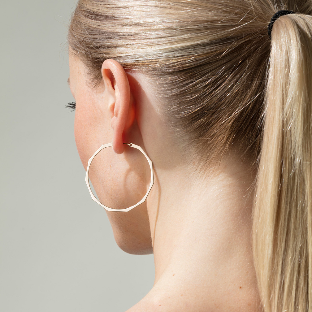 Niessing Now Facet ピアス