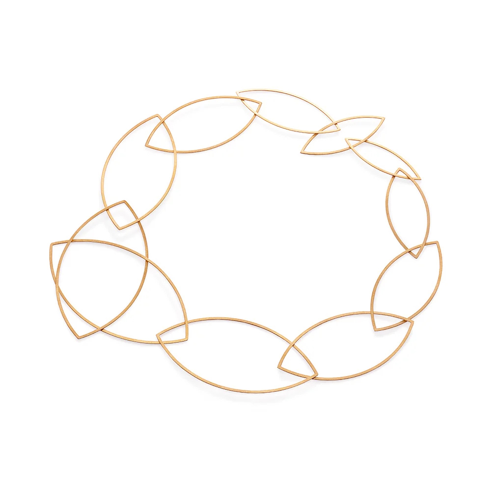 Niessing Pointed Bow ネックレス